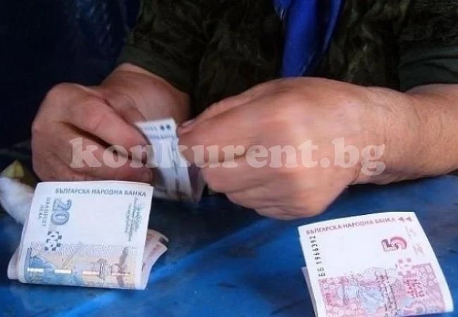 Баба от Лехчево пътува до Монтана, за да даде пари на измамници