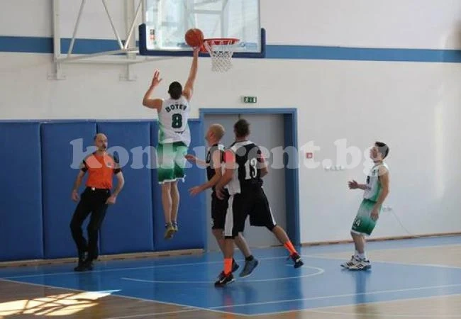 Брикс прегази Ботев 2012