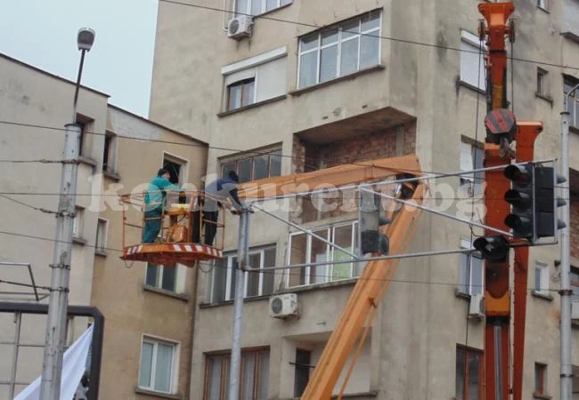 Избират кой да поддържа светофарите във Враца