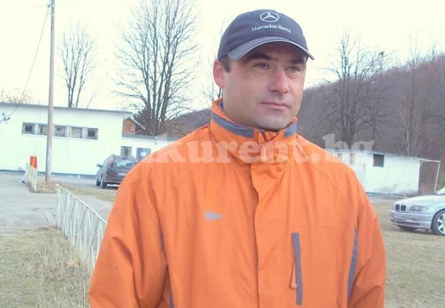 Бандерата ще спасява Ботев /Кз/ от кризата, на помощ идва трио от Дунав 98