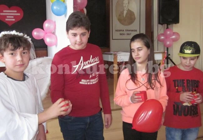 Купидон награди влюбени двойки в конкурс