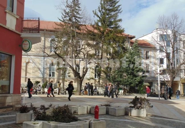 Хвърляйте якетата, чакат ни летни температури