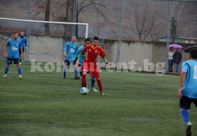 U19 на Монтана газят аматьорския Ком