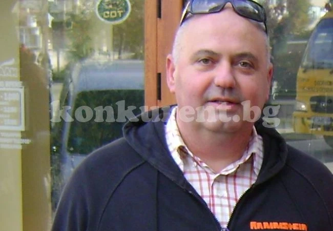 Давид Давидов написа книга за Долно Озирово