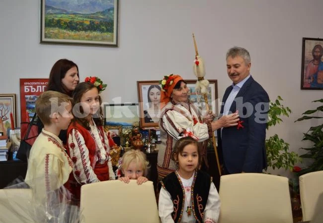 Баба Марта закичи и кмета на Монтана