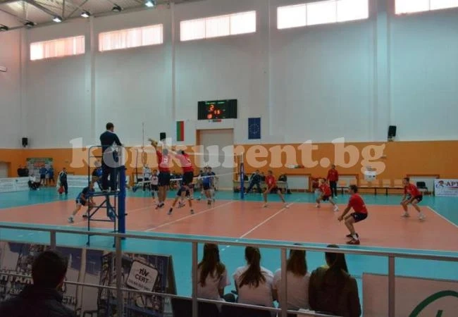 ВК Град регистрира ново поражение