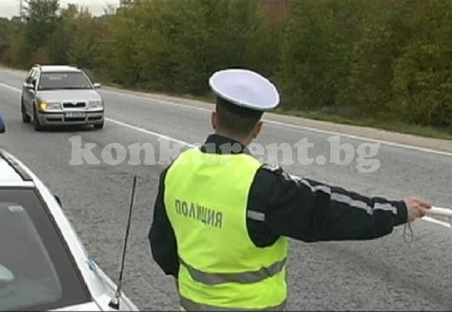 Провериха 13 криминално проявени
