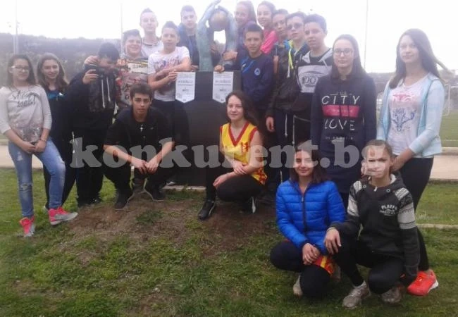 Школо от Берковица класира два тима за волейболна зона