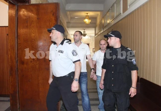 Адвокат спъна дело за грабеж на инкасо