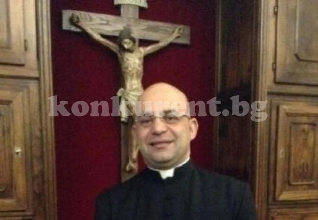 Свещеник заменя ролекса си срещу агнета за бедни