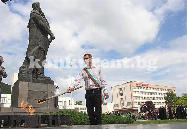 Рок, изкуство и футбол за Ботевите дни във Враца