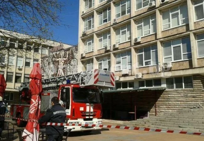 Отцепиха центъра на Монтана