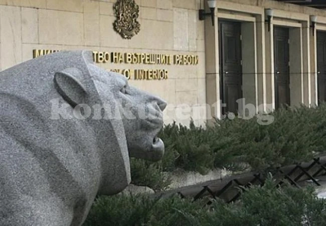 Хвалят на Бъчварова врачански ченгета, спасили дядо