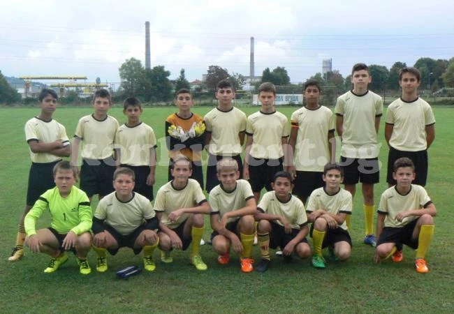 Торпедо 2004 громи Септември, Чавдар /БС/ остана на върха