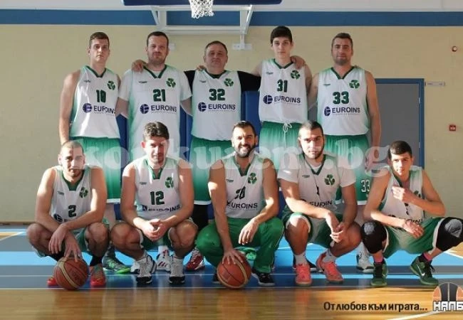 Ботев 2012 стартира в плейофите с поражение