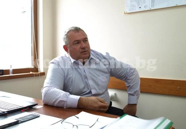 Шефът на депото взима повече от кмета