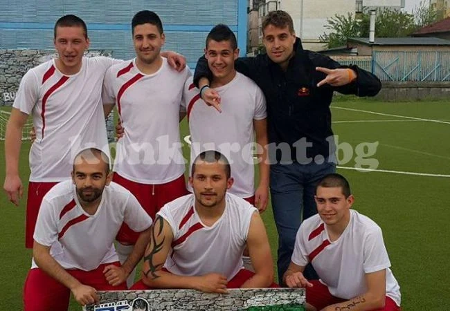 Фантастико мачка наред в Русе, доближи се до „Ноу Камп“ и Неймар