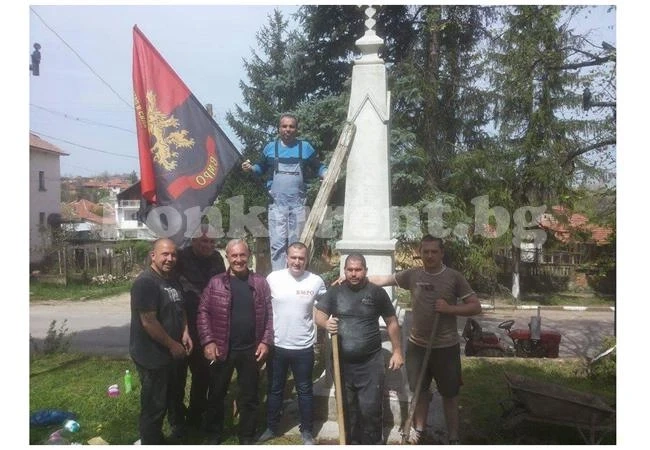Войводи обновиха паметник в Галатин