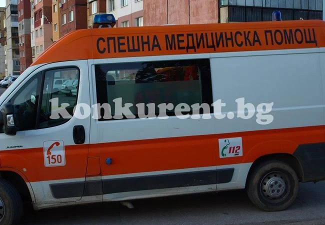 Хлапак падна от рейс, изби 4 предни зъба