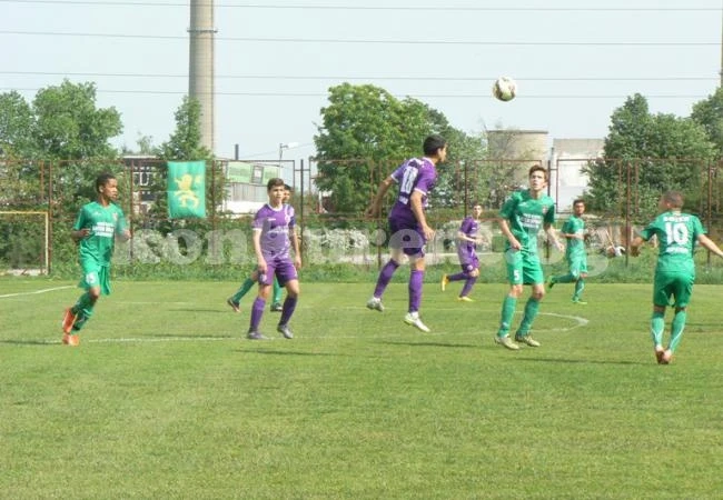 Формацията на Попов падна от Етър в U15