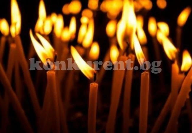 Дъмпинг за Великден! Цакат църквата със свещи на половин цена