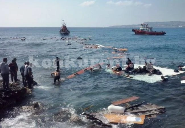 Мор: Над 400 бежанци са се удавили в Средиземно море нощес