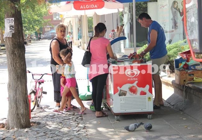 Мерят площта на уличните търговци във Враца