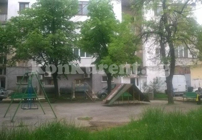 Община дава 20 бона за ремонт на детски и спортни площадки