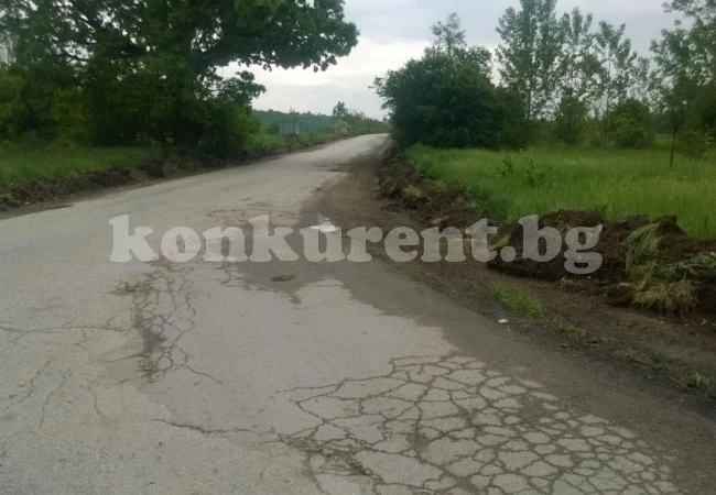 Ремонтират врачански пътища след намеса на депутат