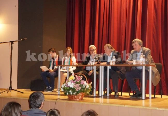 Прочути историци гостуваха в Козлодуй