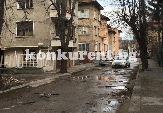 Гласуват повече пари за ремонт на улици във Враца