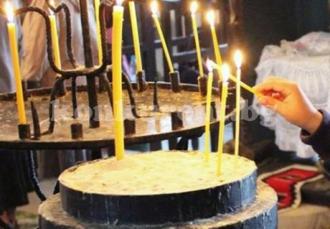 Попове дебнат за терористи в храма