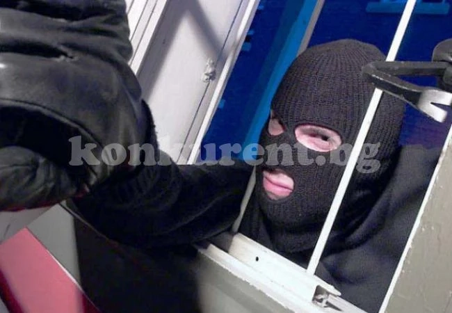 Разбиха молитвен дом след Великден