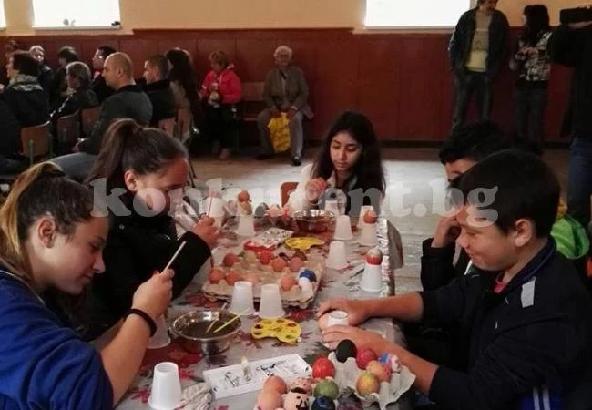 Деца от Попица нарисуваха „Своя Великден“