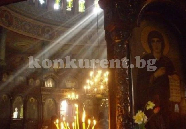 Днес е Светла неделя, умрелите празнуват Великден, а имен ден имат...