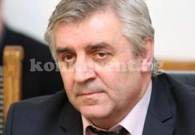 Официално: Аспарухов аут от регионалното министерство