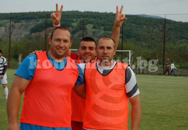 Бамзе се завръща за двубой на Кариана