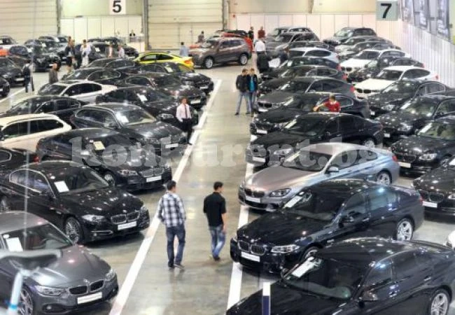 100 употребявани BMW и MINI блестят като нови в София