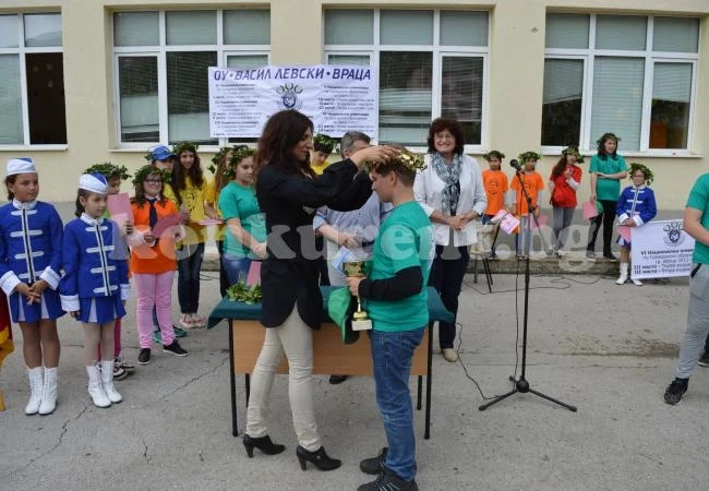ВИДЕО: Лаврови венци за шампионите на България