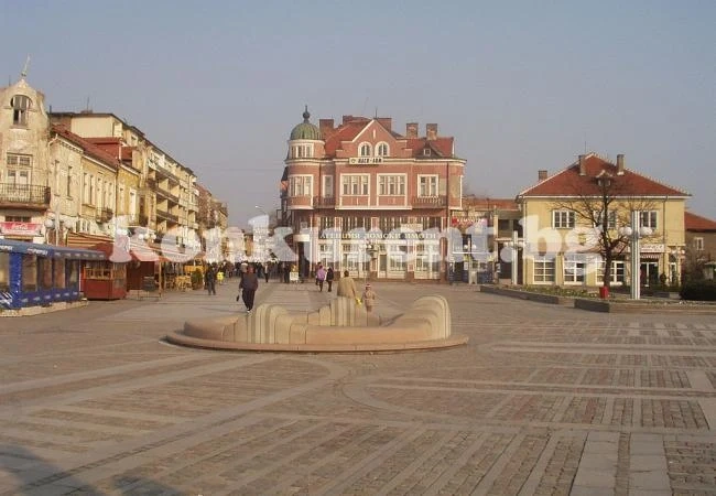 Възстановиха сцена от „Многострадална Геновева”
