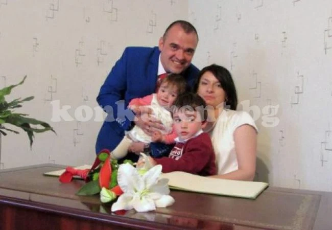 Той се ожени на петък 13-и и когато се събуди след първата брачна нощ, стана нещо ужасно