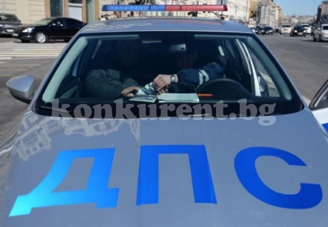 Мъж падна от покрива на 5-етажна сграда, докато преследваше крадци