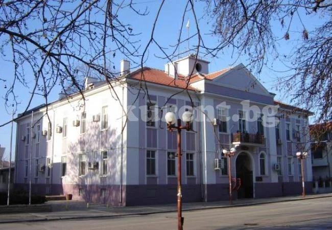 Пускат безплатни автобуси в Козлодуй