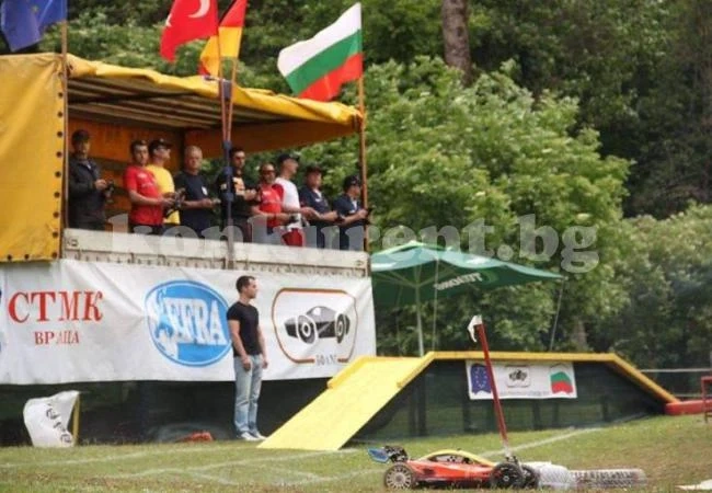 Моделисти откриват off road сезона