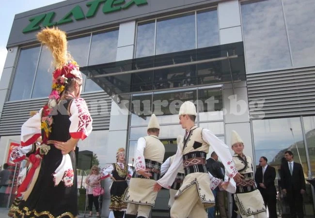 „Златекс“ откри търговски център за 2 000 000 лева