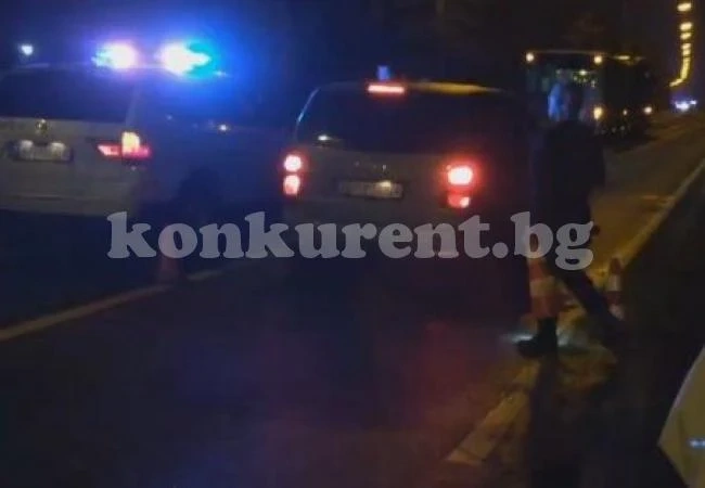 Пътнически и товарен влак се сблъскаха, има жертви