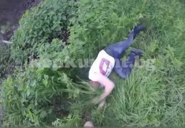 Моторист наказа жестоко пиян шофьор (ВИДЕО 18+)