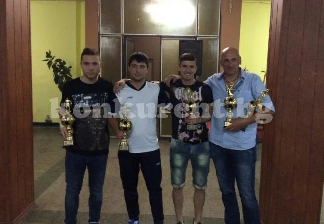 Фен зарадва майстори от Пъстрина с купи, Боки става шеф