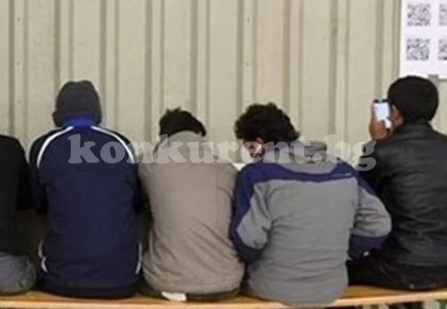Спипаха бус пълен с бежанци на Е79