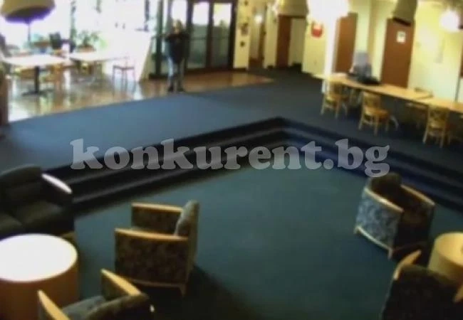 Така се обезврежда въоръжен нападател с голи ръце (ВИДЕО)
